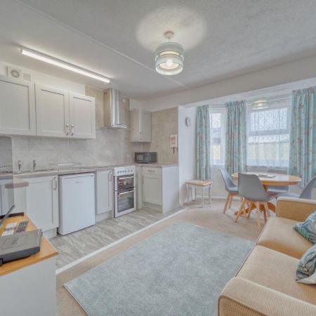 Apartment 7 - 1 Bedroom Sea Front Location - Step Free Access From Rear - Free Parking Paignton Zewnętrze zdjęcie